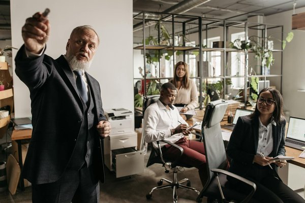 Choisir son constructeur de chalets en bois : les secrets d'une décision réussie