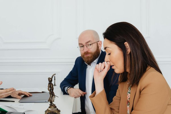 Comment les services de garde d'enfants à domicile peuvent-ils intégrer des activités éducatives basées sur la STEM ?